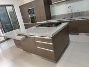 4 RECAMARAS, JARDIN, AMPLIA RESIDENCIA EN PRIVADO. TRES...