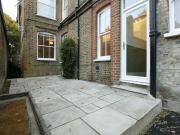 4 rooms available in modern house, £650 each