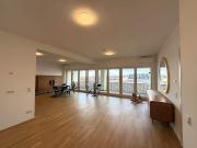 4 Schlafz. und ein großes Wohnzimmer der gehobenen...