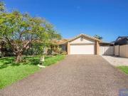 4 Silverash Street, Oxenford, QLD 4210