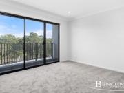 4 Spinnaker Dr, Moorebank