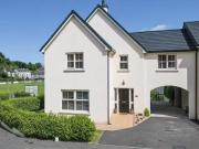 4 Strangford Manor
