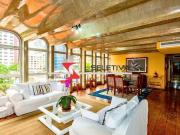 4 SUÍTES, 4 VAGAS, 332M² EM EXCELENTE LOCALIZAÇÃO!