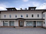 4 Wohneinheiten plus Gewerbefläche Wohnen, Vermieten...