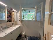 4 Zimmer Altbauwohnung mit Balkon