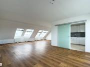 4 Zimmer Dachtraum mit Südwest Terrasse & Weitblick & Garage 4 Zimmer Dachtraum mit Südwest Terrasse & Weitblick & Garage