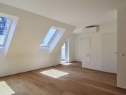 4 Zimmer DG Wohnung mit südseitigem Balkon im Erstbezug...