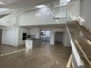 4 Zimmer Maisonetten Wohnung mit einer Terrasse und Studio