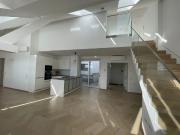 4 Zimmer Maisonetten Wohnung mit einer Terrasse und Studio