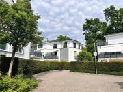 4 Zimmer Wohnung mit großer Sonnenterrasse in Refrath –... 4 Zimmer Wohnung mit großer Sonnenterrasse in Refrath –...