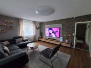 4 Zimmer Wohnung mit Terrasse und Garten 4 Zimmer Wohnung mit Terrasse und Garten