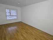 4 Zimmerwohnung mit Balkon und Einbauküche!...