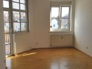 4 Zimmerwohnung WG tauglich mit Balkon Nähe Bahnhof