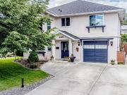4bed 2bath Close to KGH and Amenities Sept 1 possibly sooner
