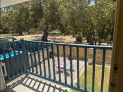 4x2 Family Home in Trigg with Pool