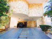 500 Área Útil Casa Alugar, 4 Dormitórios localizado em...