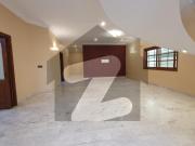 500 Sq. Yards. Well Maintained Luxurious Bungalow For...