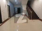 500 Sq. Yds. Well Maintained Super Luxurious Bungalow...