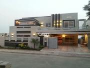 500 Square Yard House for Sale in Karachi DHA Defence,...
