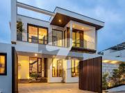 500 Yard Brand New Bungalow For Sale