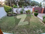 500 Yard Bungalow For Rent