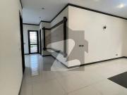 500 Yard Dream Home: Your Luxury Oasis Awaits 500 Yard Dream Home: Your Luxury Oasis Awaits