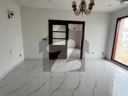 500 Yards 2 Unite House available for rent DHA Phase 8