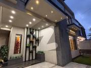 500 Yards Brand New Luxury Bungalow For Sale Phase 8,...