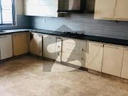 500 yards fully renovated 5 bedrooms house for rent dha...