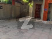 500 Yards ka Luxury Bungalow Available for Rent Clifton...