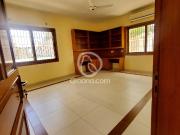 500 Yd² House for Sale