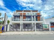 500K DP Modern 3 Storey Townhouse in Pilar Village Las...