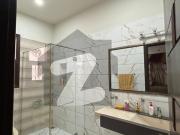 500yrd BANGLOW FOR RENT Khayaban e Qasim