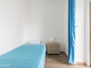 50331 Quarto com cama de solteiro em.