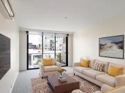 506/99 River Street
