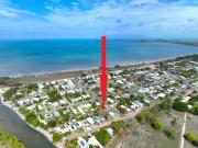 506m2 BLOCK IN QUEENS BEACH