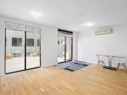 508/87 Franklin Street, Melbourne VIC 3000 Apartment For...