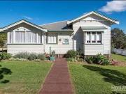 50 Jellicoe Street, Mount Lofty, QLD 4350