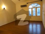 50 marla full house available for rent in f 7