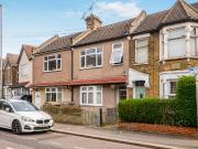 50 Palmerston Road, London E17, 1 bed flat to rent,...
