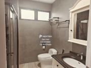 50 x 90 4,500sqft Rooms: 5 Bathrooms: 6 Freehold...