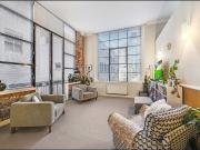 HIGH END FURNISHED STUDIO APARTMENT IN CENTRAL CBD LOCATION!