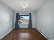 5115 Richard Road SW 213 Calgary, AB T3E 7M7