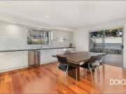 Inner City Town House Sensational Location