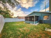 51303712 2917 E Yukon St