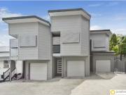 5/15 Munro Street, Auchenflower Townhouse for rent...