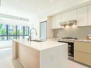 51 550 W 28th Avenue Vancouver, British Columbia