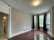 51 Niagara Street Unit 2 Toronto ON M5V 1C3 1 Bedroom...