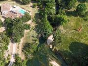 520 m2 habitables, plages privées rivière à Chateauvert...