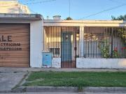 522 bis E/119 y120 Casa en venta de 2 dormitorios c/...